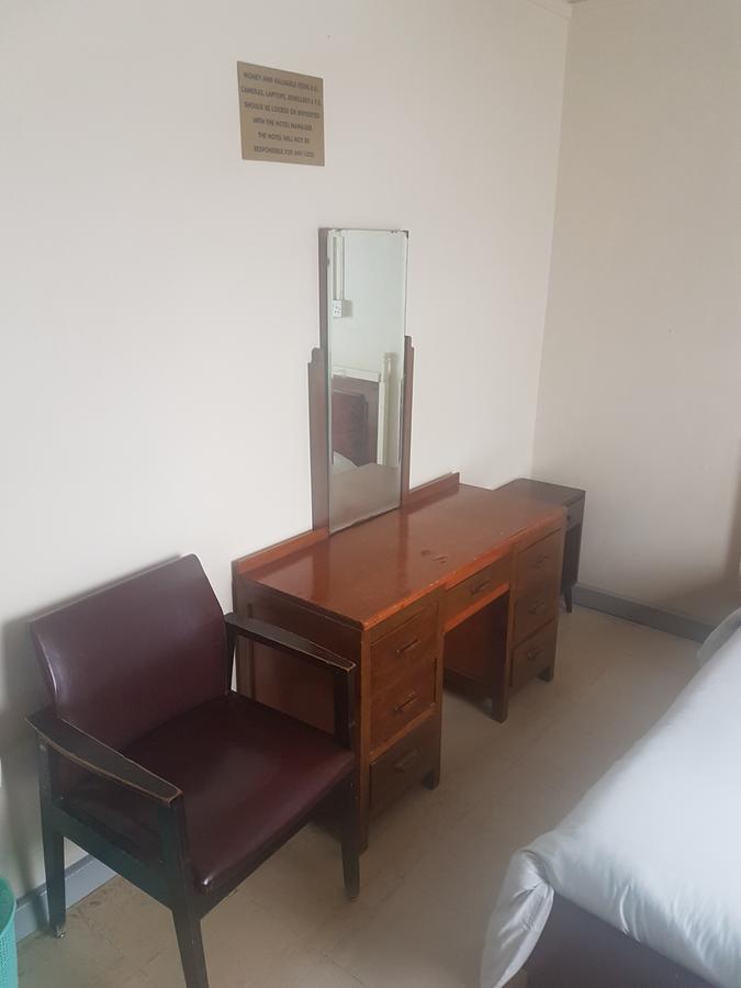 Kenya Continental Hotel Найроби Екстериор снимка